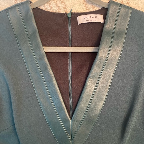 Bailey 44 - Deep Green Dress Size small - Picture 3 of 6